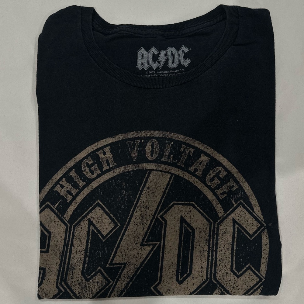 🩷 ac⚡️dc t-shirt